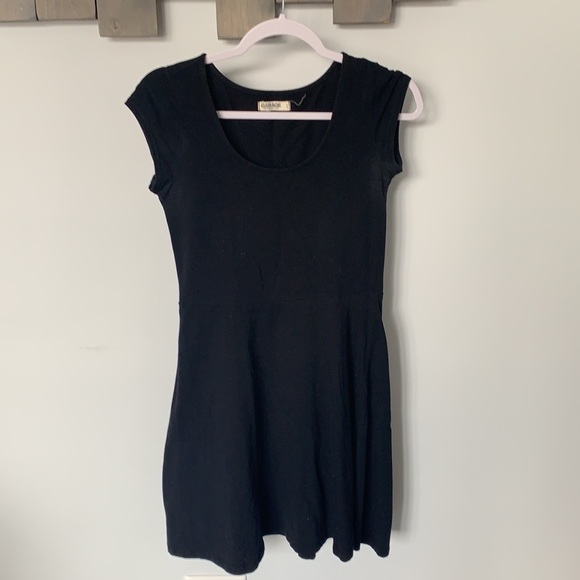 Dress - Picture 5 of 5